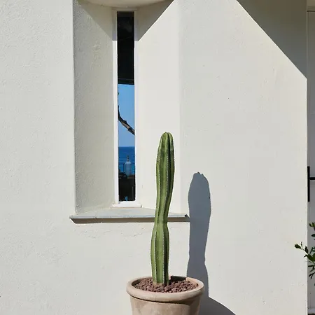 House - Direct Access, Views & Design * بيغور