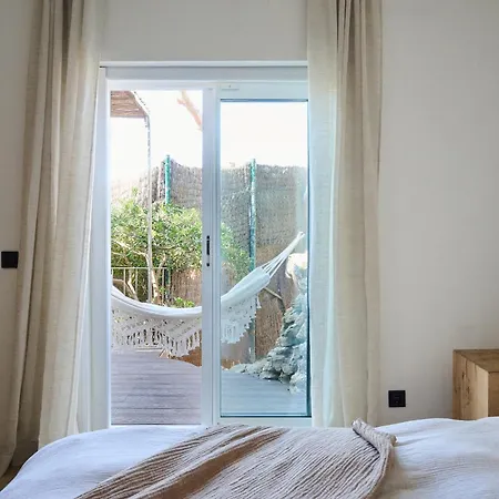 House - Direct Access, Views & Design *