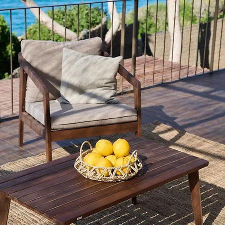 House - Direct Access, Views & Design فيلة بيغور
