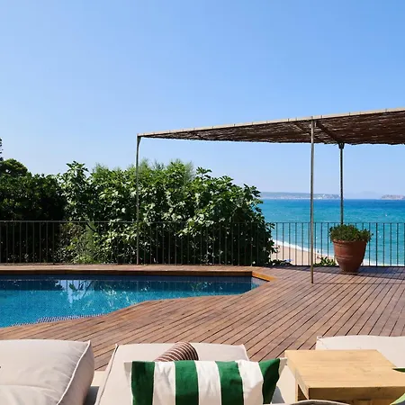 Villa House - Direct Access, Views & Design *